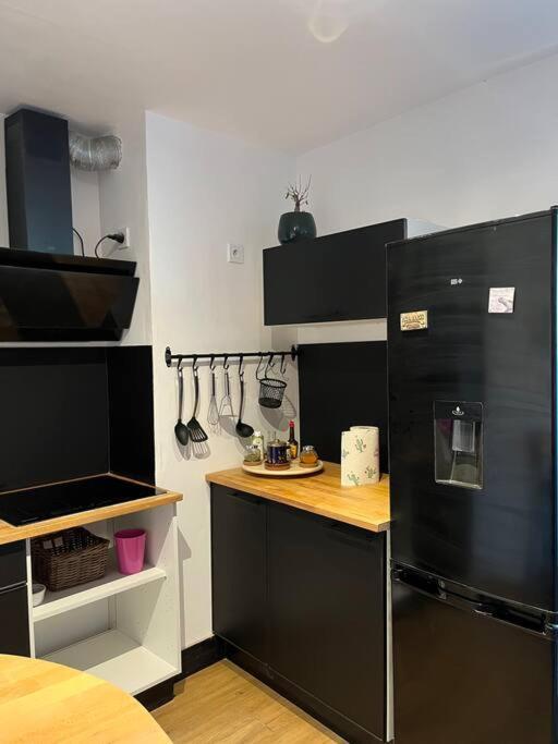 Charmant Type 2 Au Coeur De La Ville Marseille Extérieur photo